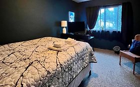 Surfer'S Paradise Master Bedroom Private Home